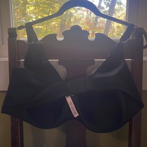 Victoria Secret Black bra - Picture 2 of 3